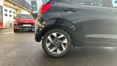 Hyundai i10 1.0 Advance 5dr Petrol Hatchback